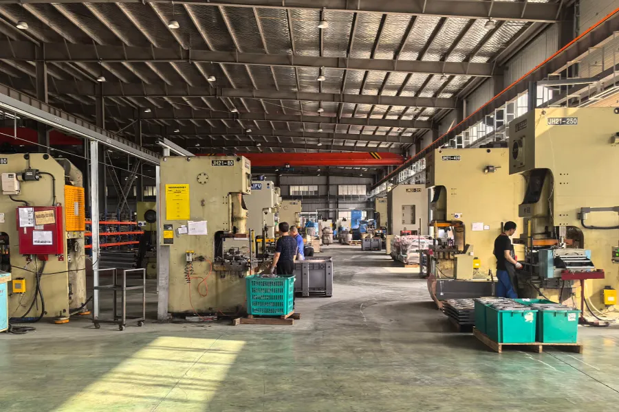 Expert engineering support and technical advisory during factory tour